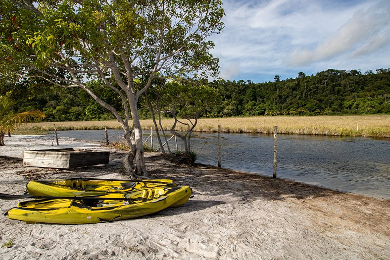 Casa de Campo con Río Privado